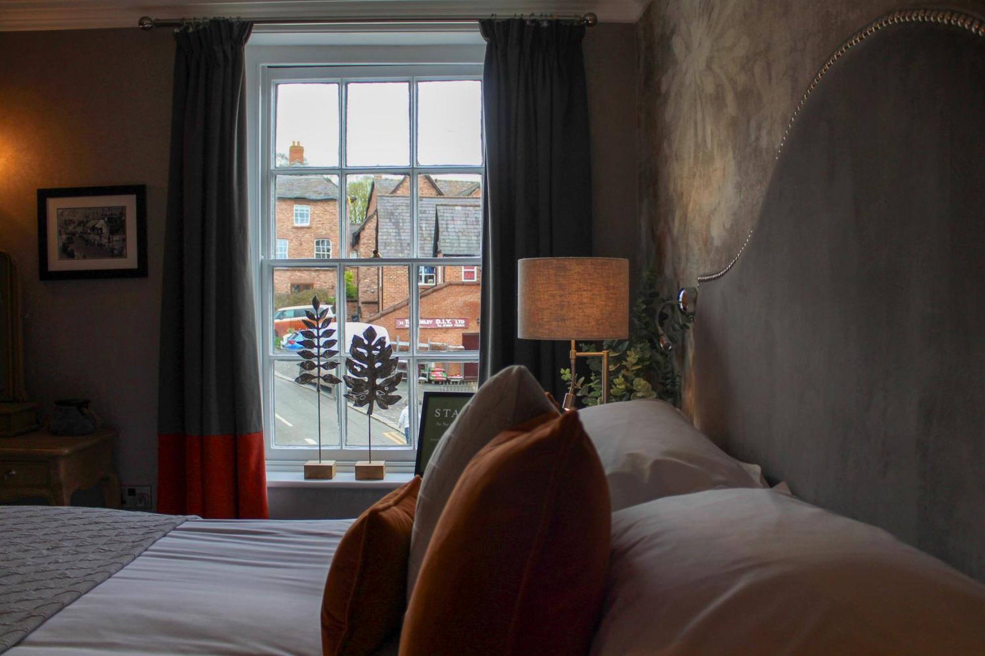 Stay On The High Street Tarporley Exterior photo