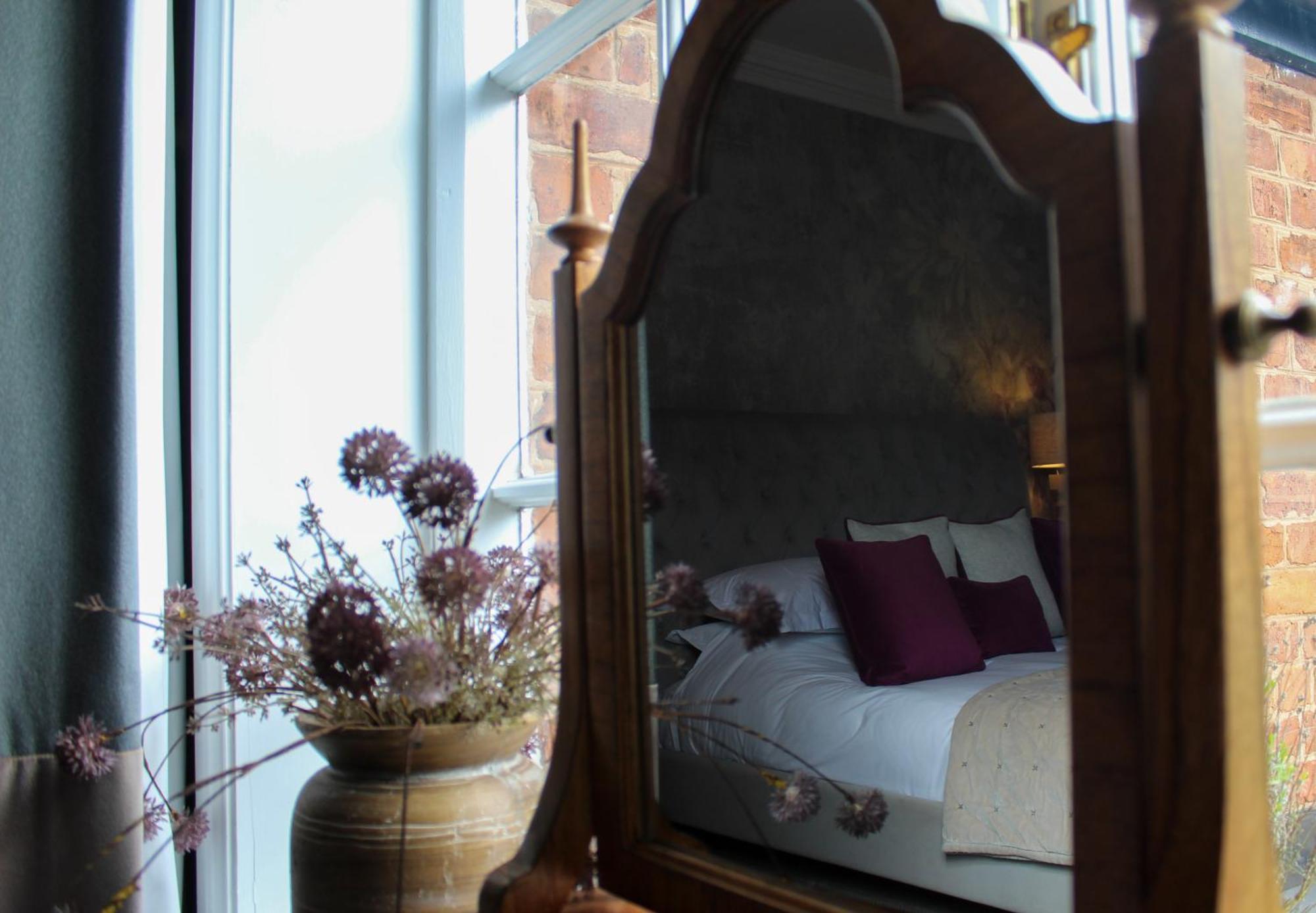Stay On The High Street Tarporley Exterior photo